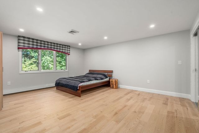 47 Dedham St, Sharon, MA 02067