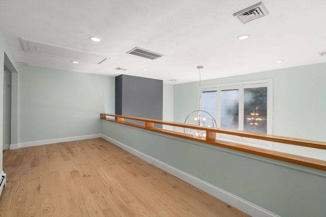 47 Dedham St, Sharon, MA 02067