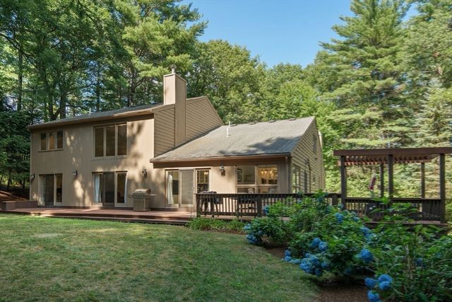 47 Dedham St, Sharon, MA 02067