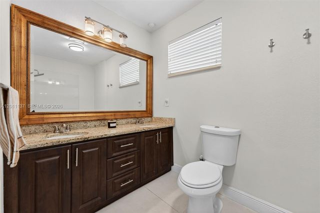 8005 SW 106th St, Miami, FL 33156