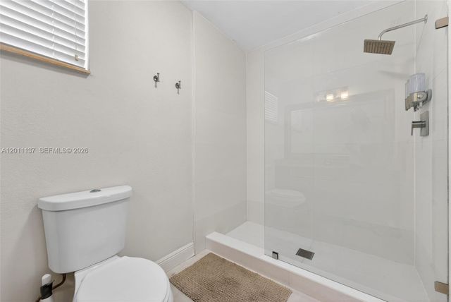 8005 SW 106th St, Miami, FL 33156