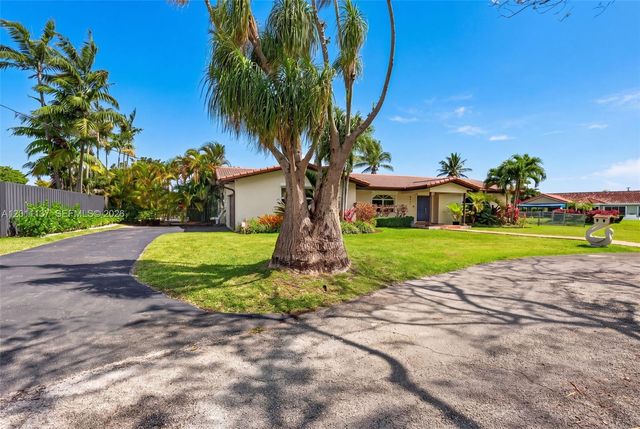 8005 SW 106th St, Miami, FL 33156
