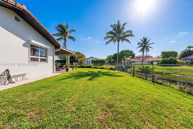 8005 SW 106th St, Miami, FL 33156