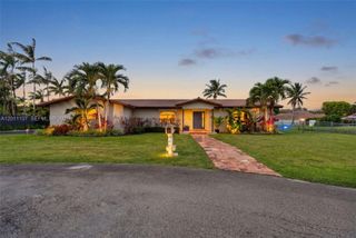 8005 SW 106th St, Miami, FL 33156