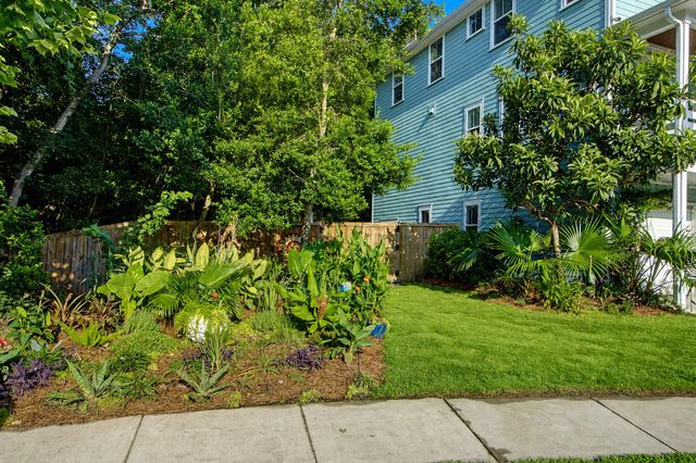 5138 Hyde Park Village Lane, North Charleston, SC 29405