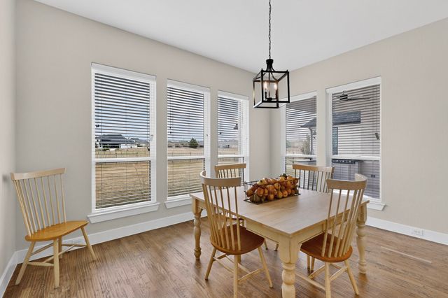 2904 Terrytown Drive, Ennis, TX 75119