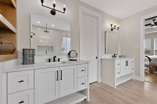 2904 Terrytown Drive, Ennis, TX 75119