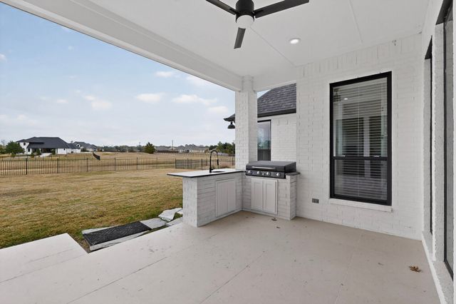 2904 Terrytown Drive, Ennis, TX 75119