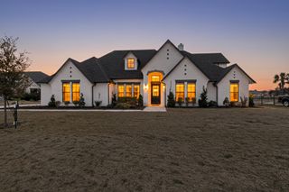 2904 Terrytown Drive, Ennis, TX 75119