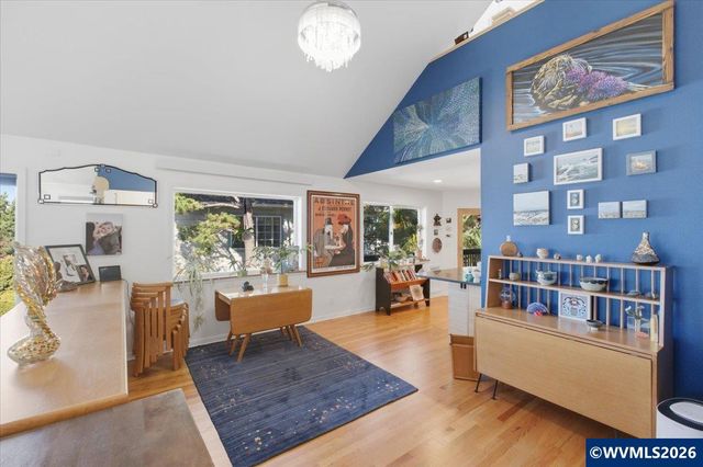 2540 NW Pacific St, Newport, OR 97365