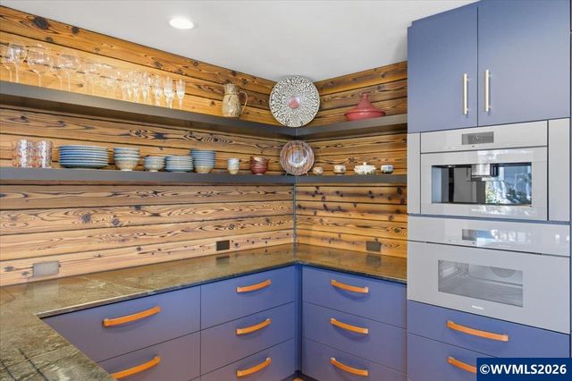 2540 NW Pacific St, Newport, OR 97365