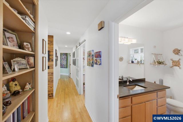 2540 NW Pacific St, Newport, OR 97365