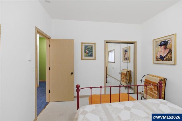 2540 NW Pacific St, Newport, OR 97365