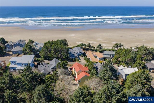 2540 NW Pacific St, Newport, OR 97365