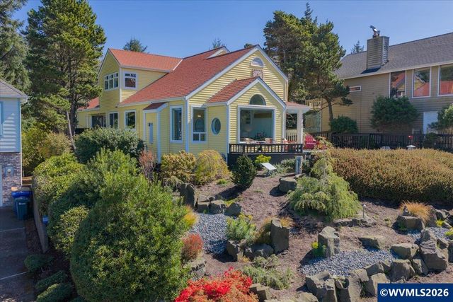 2540 NW Pacific St, Newport, OR 97365