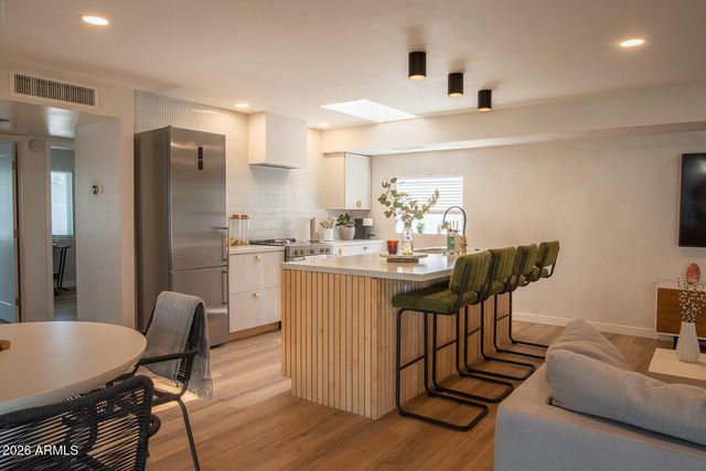 224 W ASPEN Avenue, Gilbert, AZ 85233