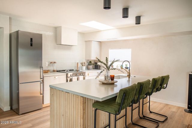 224 W ASPEN Avenue, Gilbert, AZ 85233