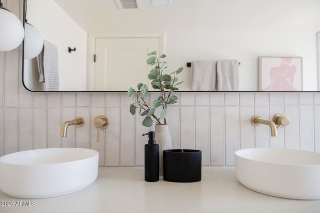 224 W ASPEN Avenue, Gilbert, AZ 85233