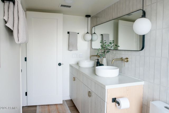 224 W ASPEN Avenue, Gilbert, AZ 85233