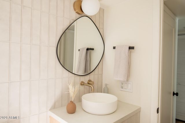 224 W ASPEN Avenue, Gilbert, AZ 85233