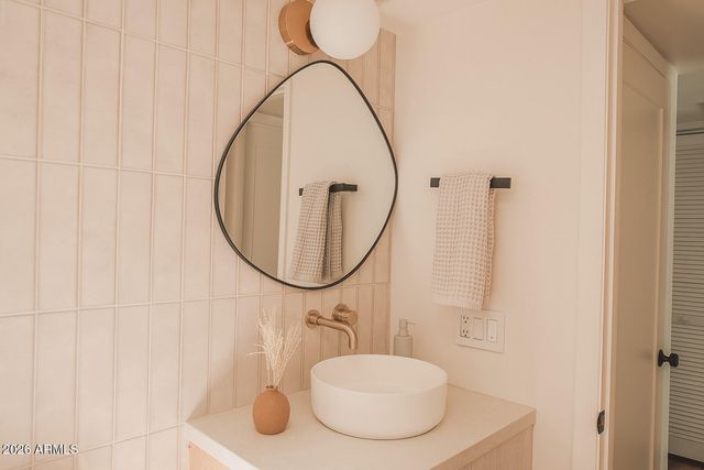 224 W ASPEN Avenue, Gilbert, AZ 85233