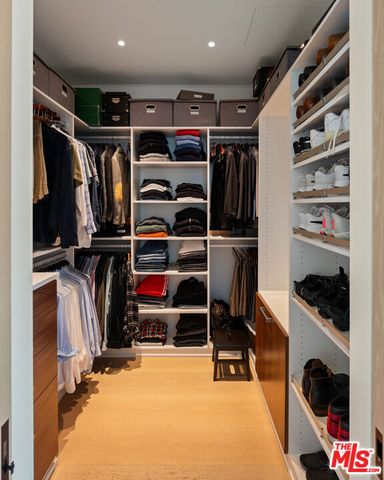 9040 W Sunset Boulevard 1004, West Hollywood, CA 90069