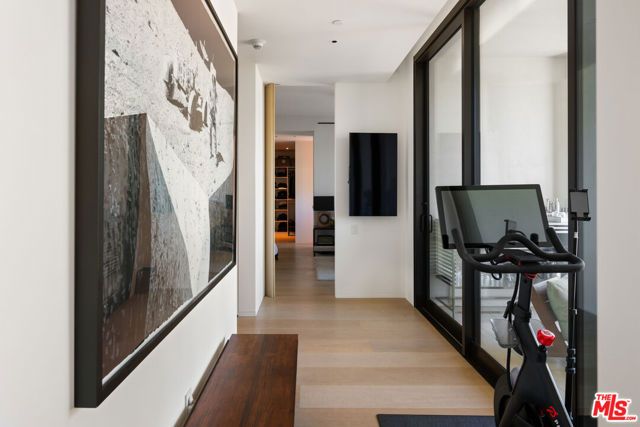 9040 W Sunset Boulevard 1004, West Hollywood, CA 90069