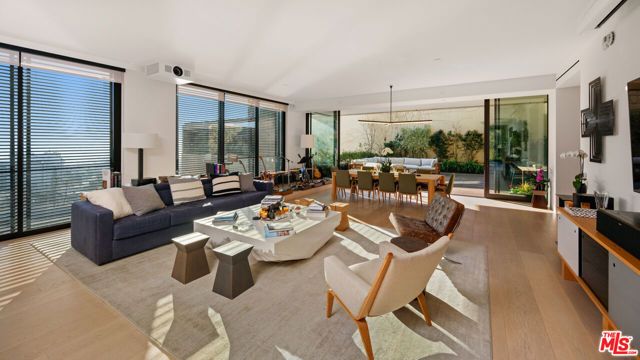 9040 W Sunset Boulevard 1004, West Hollywood, CA 90069