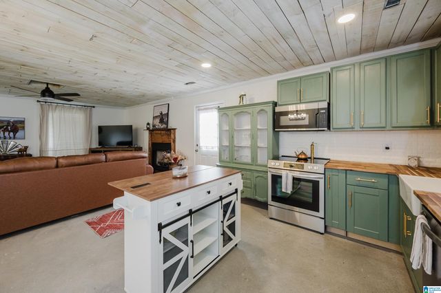 15440 COUNTY ROAD 51, Jemison, AL 35085