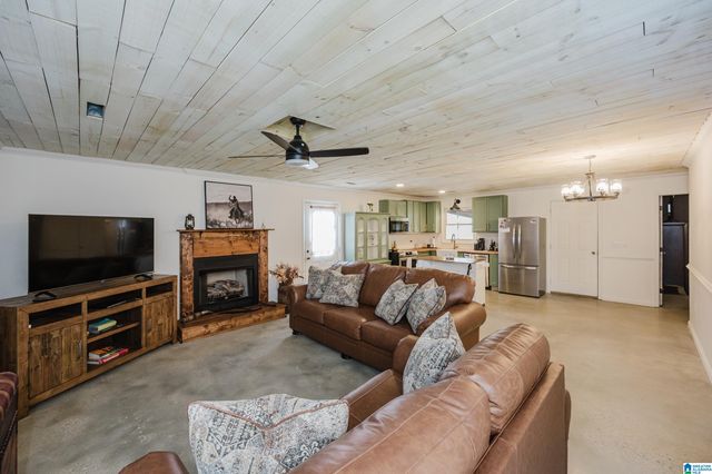 15440 COUNTY ROAD 51, Jemison, AL 35085