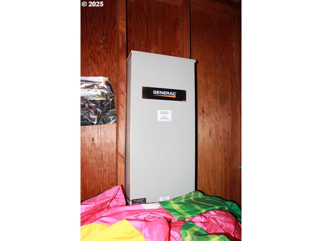 1783 VIEW St, Myrtle Point, OR 97458