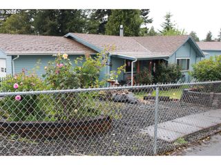 1783 VIEW St, Myrtle Point, OR 97458