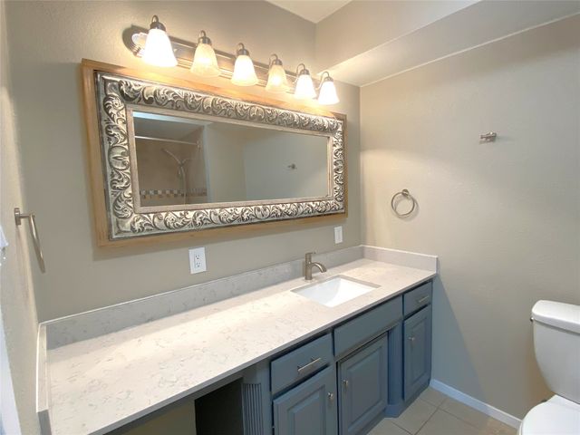 2704 Winding Creek Drive, Carrollton, TX 75007