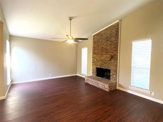 2704 Winding Creek Drive, Carrollton, TX 75007