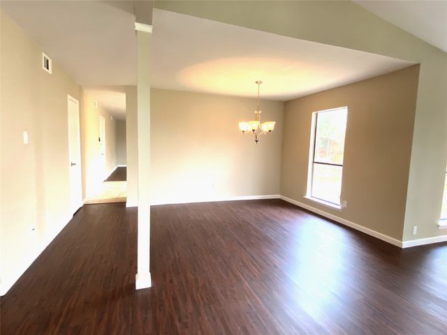2704 Winding Creek Drive, Carrollton, TX 75007