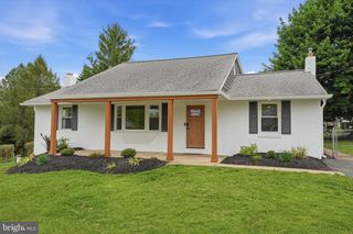 281 S CLEARVIEW AVE, Langhorne, PA 19047