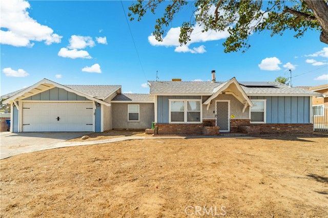 4742 W Avenue L12, Lancaster, CA 93536