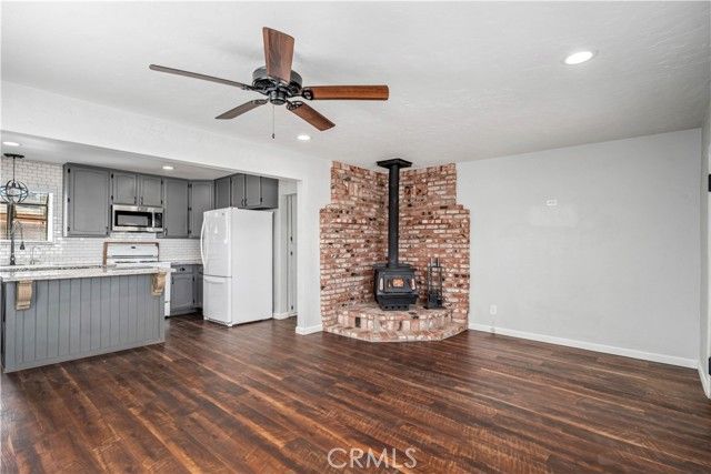 4742 W Avenue L12, Lancaster, CA 93536