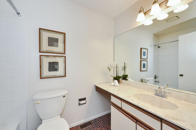 252 Appletree Court 0, Buffalo Grove, IL 60089