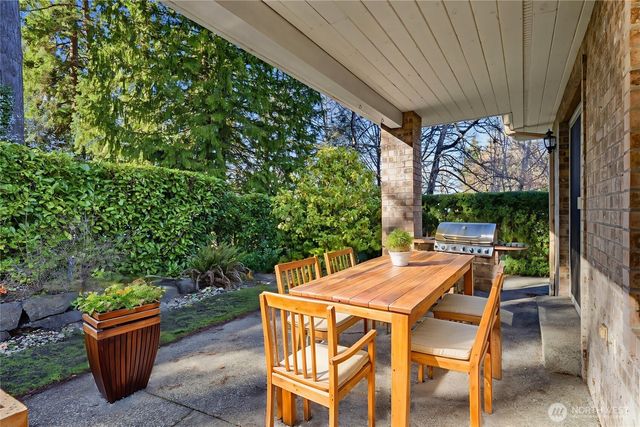 7810 175th Street SW, Edmonds, WA 98026