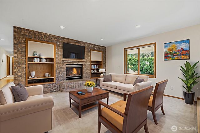 7810 175th Street SW, Edmonds, WA 98026