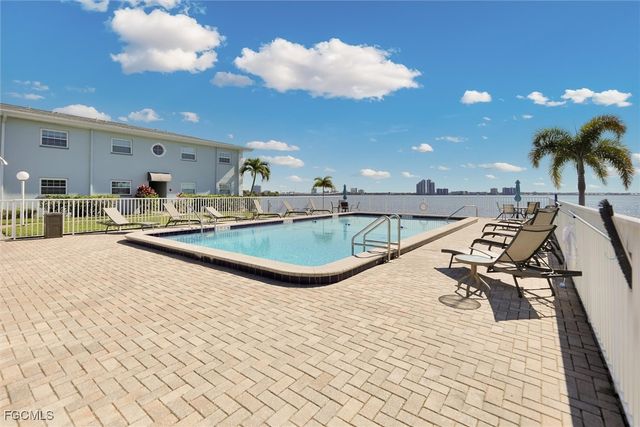 3340 N Key DR 2, North Fort Myers, FL 33903