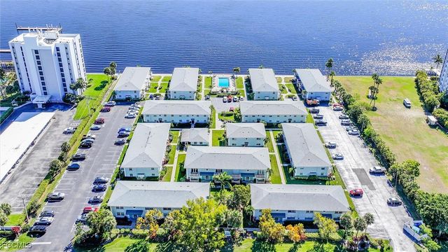 3340 N Key DR 2, North Fort Myers, FL 33903