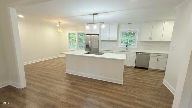 610 SE Maynard Road, Cary, NC 27511