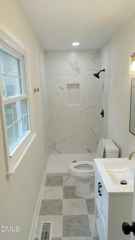 610 SE Maynard Road, Cary, NC 27511