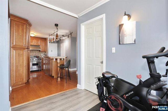 277 Prospect Avenue 18H, Hackensack, NJ 07601