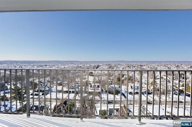 277 Prospect Avenue 18H, Hackensack, NJ 07601