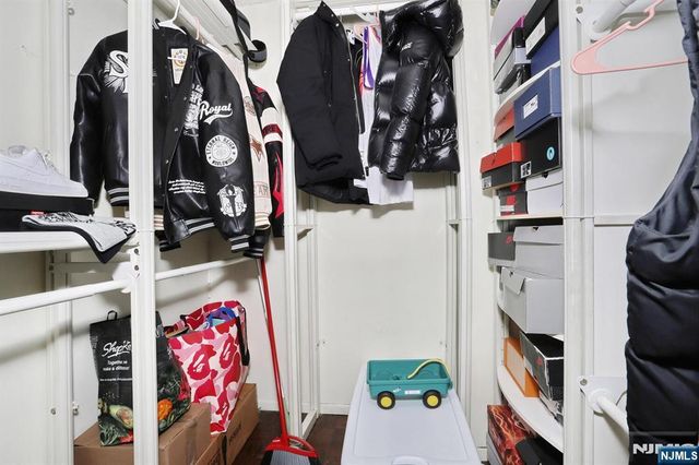 277 Prospect Avenue 18H, Hackensack, NJ 07601