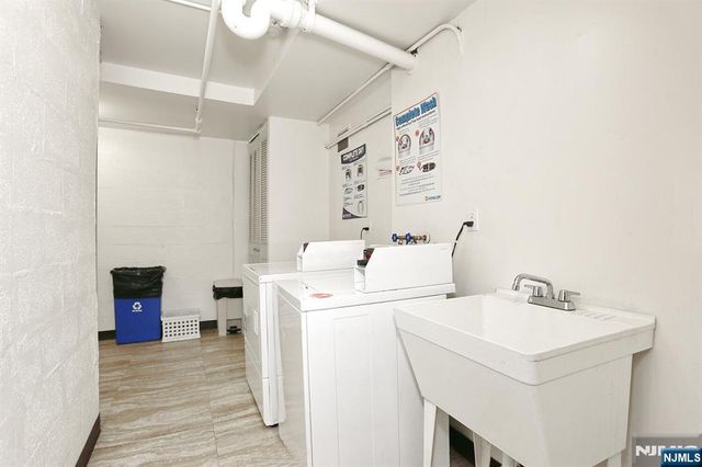 277 Prospect Avenue 18H, Hackensack, NJ 07601