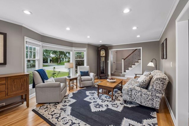 3308 W 55th Street, Edina, MN 55410